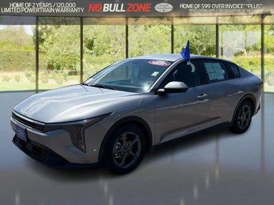 2025 Kia K4 LXS 4DR Sedan