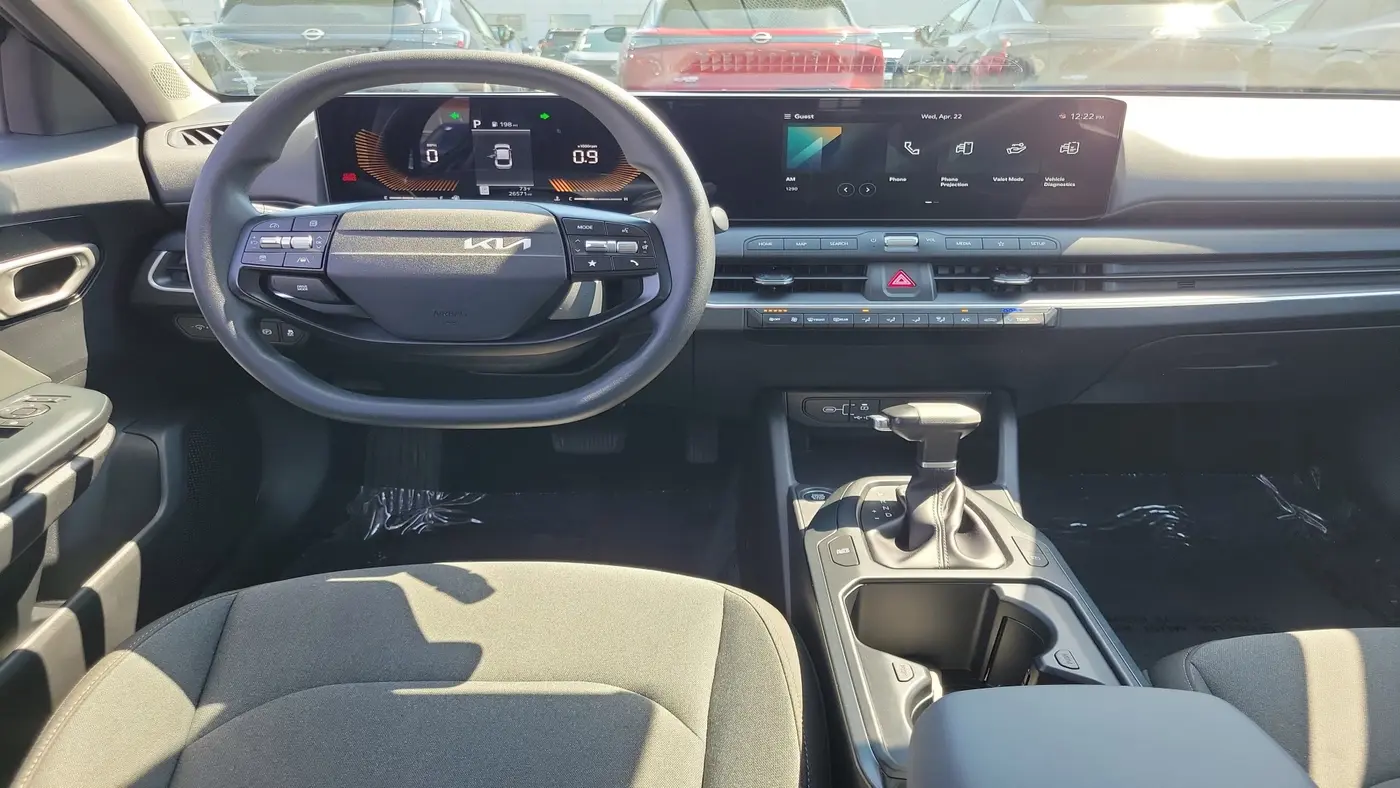 2025 Kia K4 LX