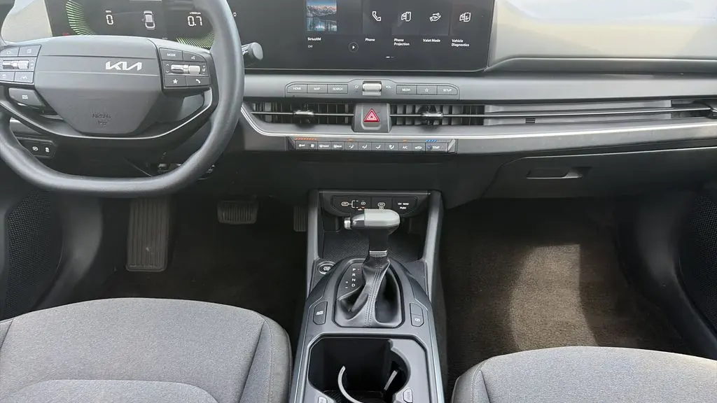 2025 Kia K4 LX