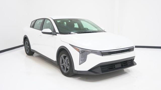2025 Kia K4 LX