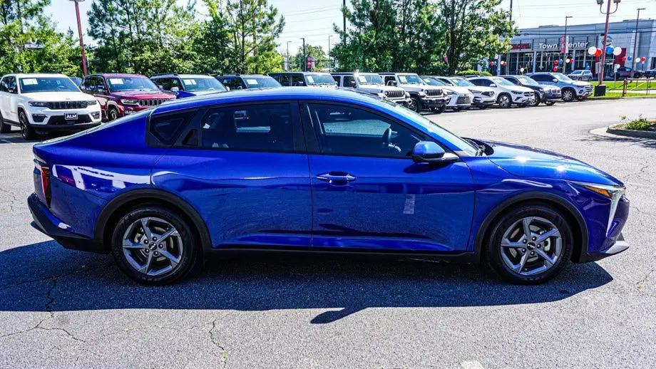 2025 Kia K4 LXS