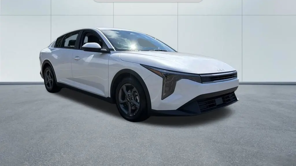 2025 Kia K4 LX