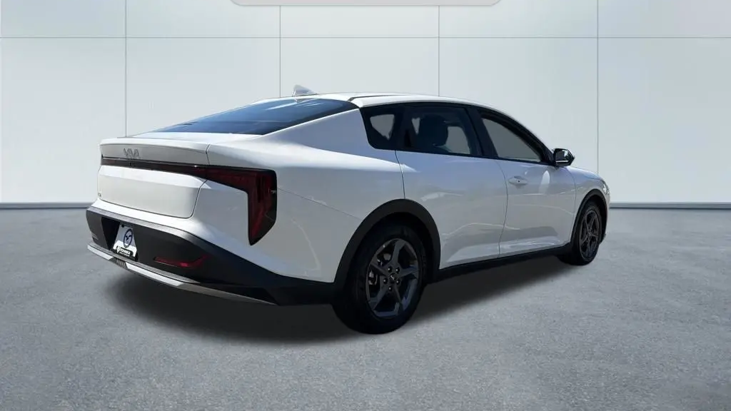 2025 Kia K4 LX