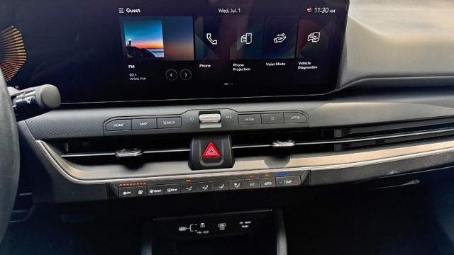 2025 Kia K4 LX