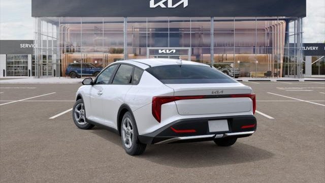 2025 Kia K4 LXS