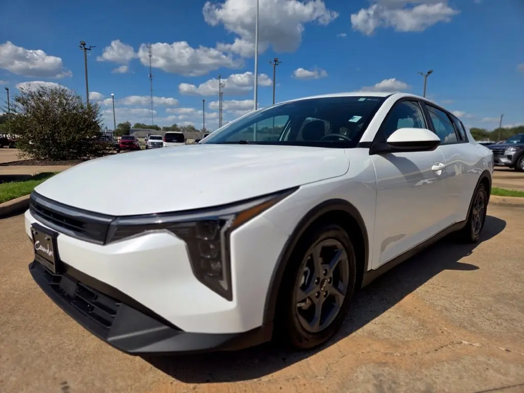 2025 Kia K4 - $21,897