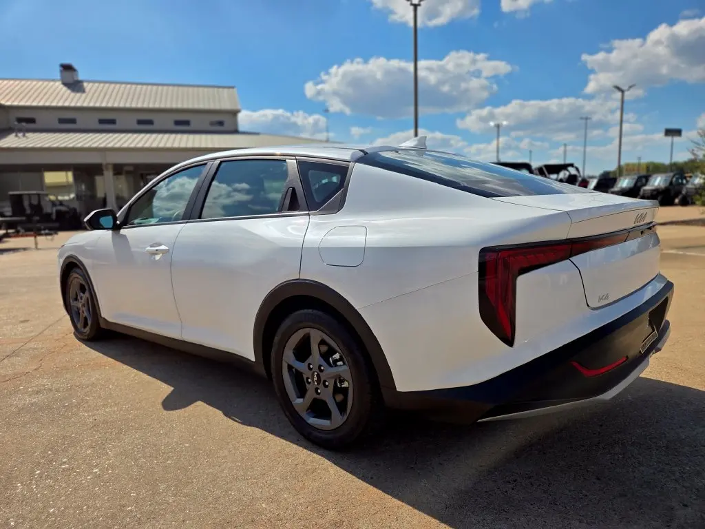 2025 Kia K4 - $21,897
