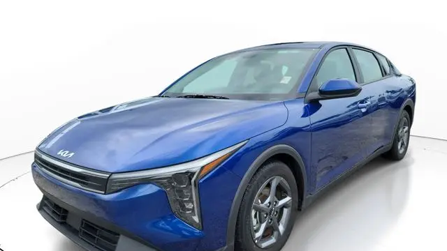 2025 Kia K4 LX