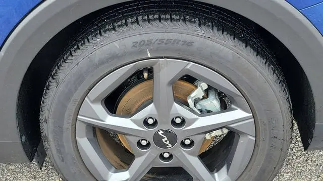 2025 Kia K4 LX
