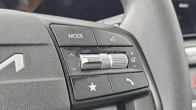 2025 Kia K4 LX