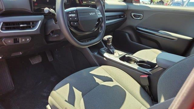 2025 Kia K4 LX