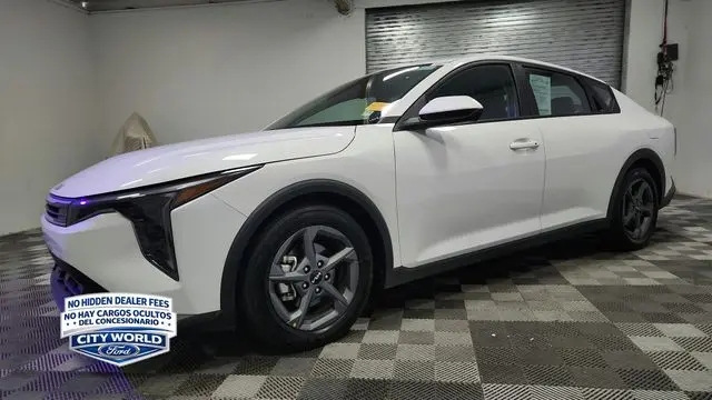 2025 Kia K4 LX
