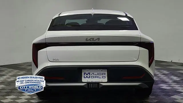 2025 Kia K4 LX