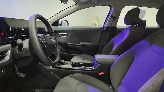 2025 Kia K4 LX
