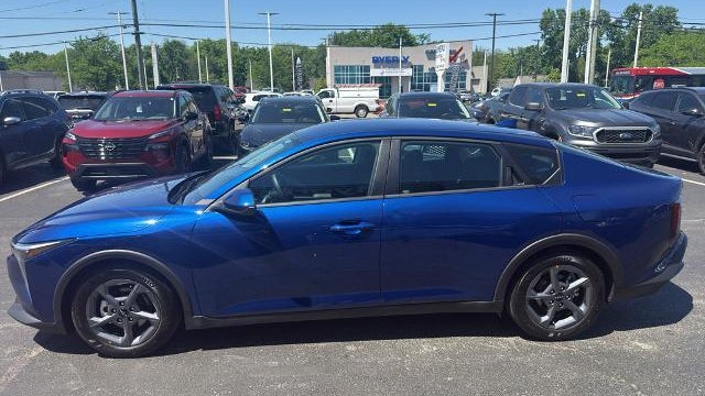 2025 Kia K4 LX