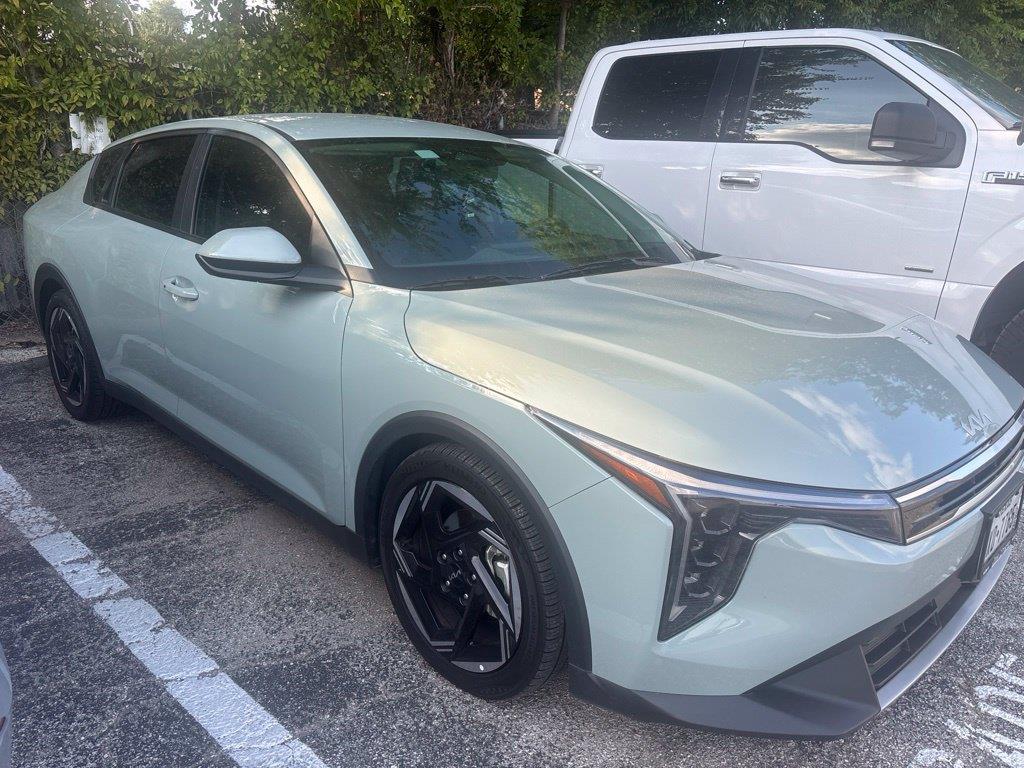2025 Kia K4