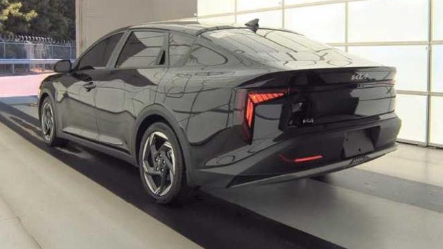 2025 Kia K4 EX