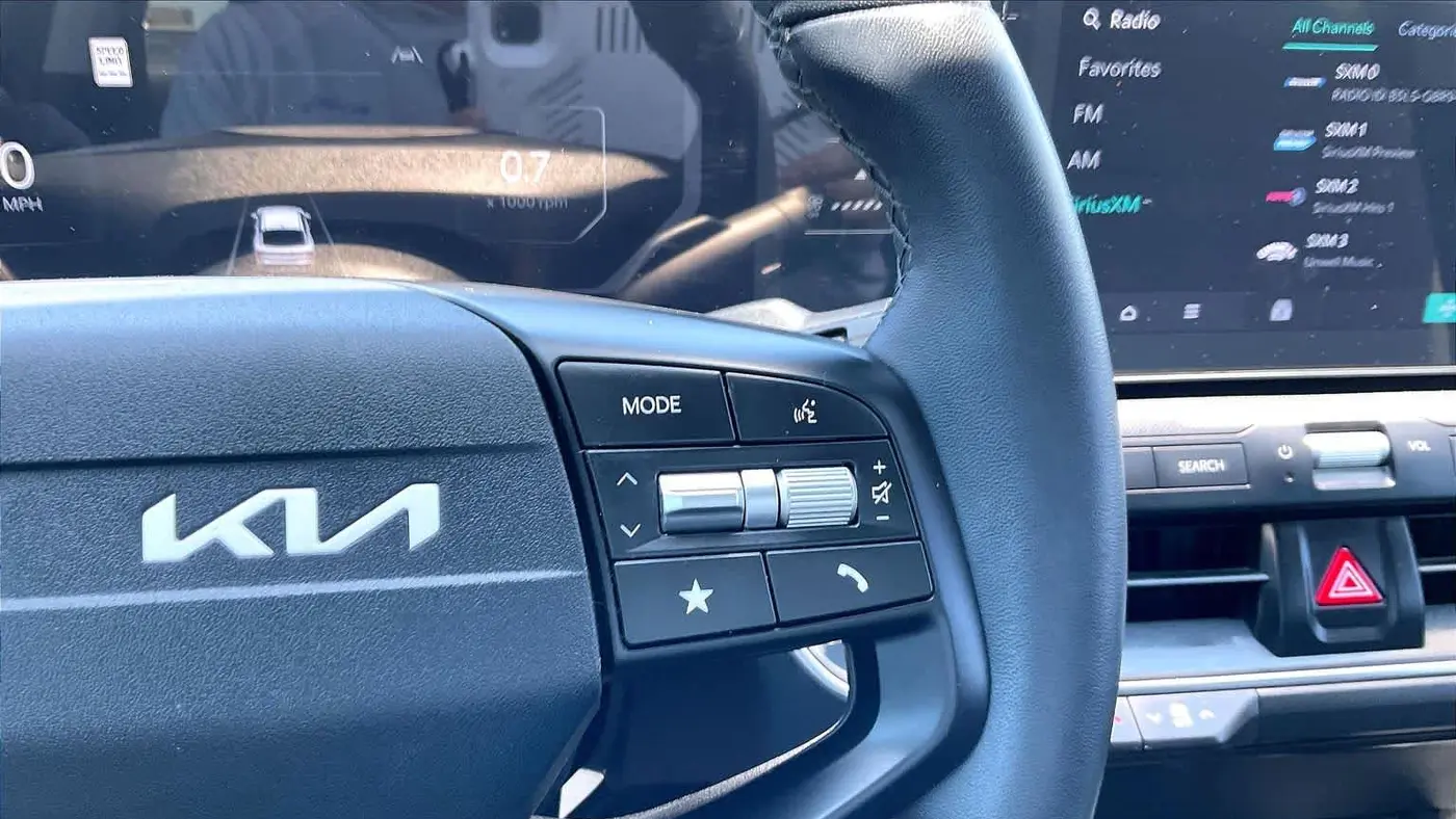 2025 Kia K4 EX