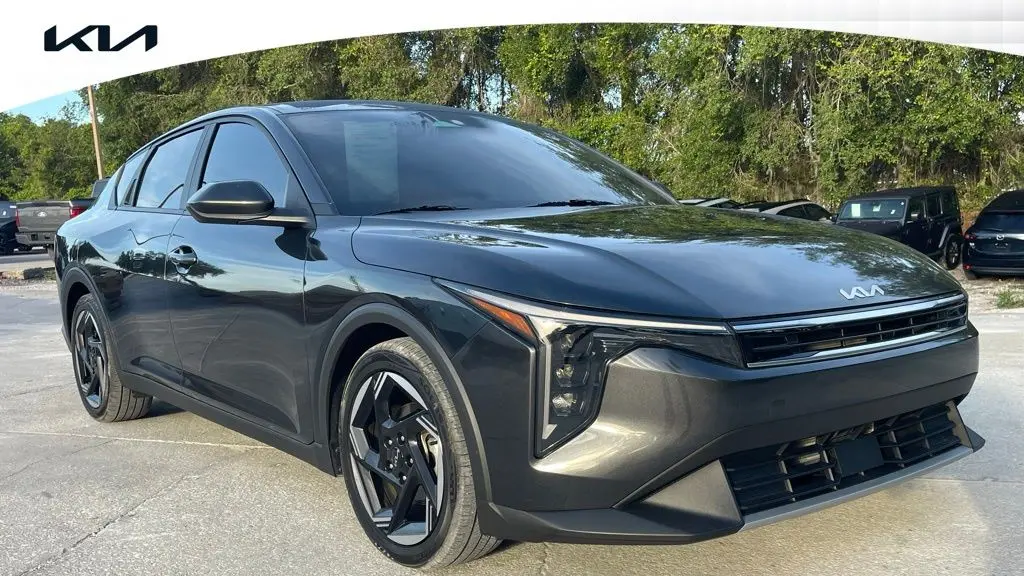 2025 Kia K4 EX
