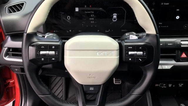 2025 Kia K4 GT-Line Turbo