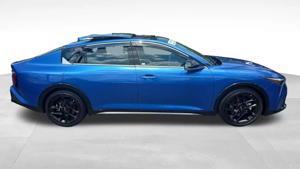2025 Kia K4 GT-Line Turbo