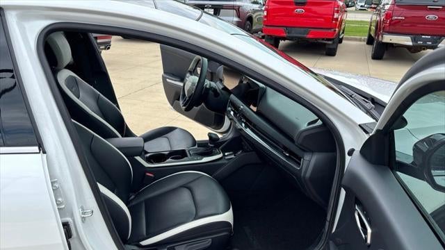 2025 Kia K4 GT-Line Turbo