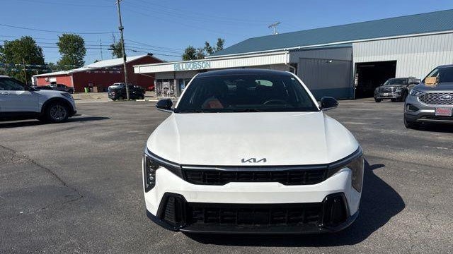 2025 Kia K4 GT-Line