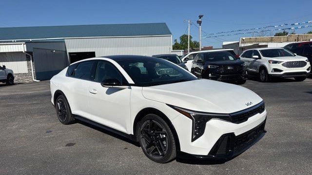 2025 Kia K4 GT-Line