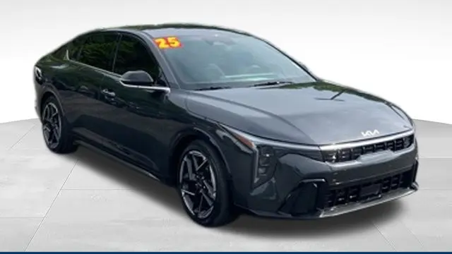 2025 Kia K4 GT-Line