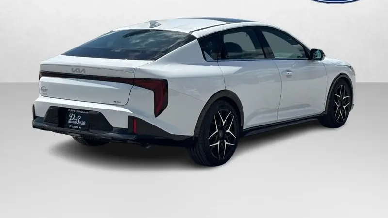 2025 Kia K4 GT-Line