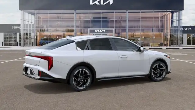 2025 Kia K4 GT-Line