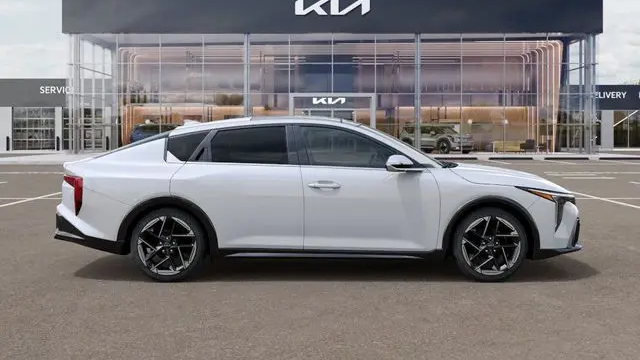 2025 Kia K4 GT-Line