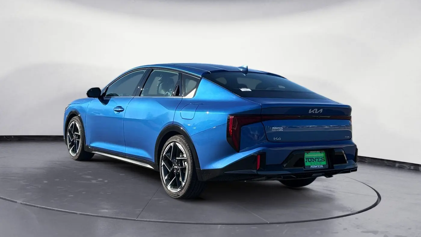 2025 Kia K4 GT-Line