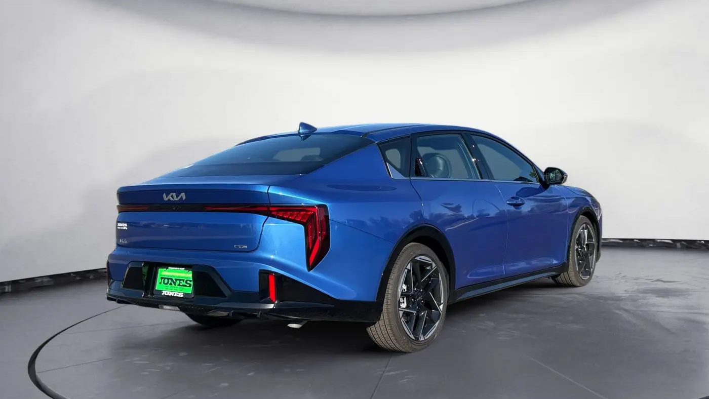 2025 Kia K4 GT-Line