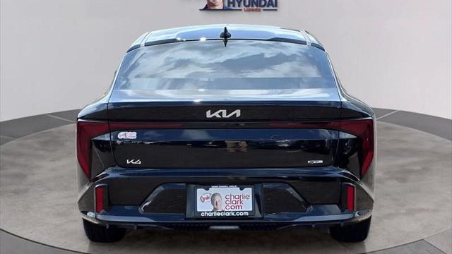 2025 Kia K4 GT-Line