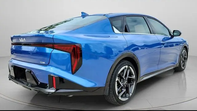 2025 Kia K4 GT-Line