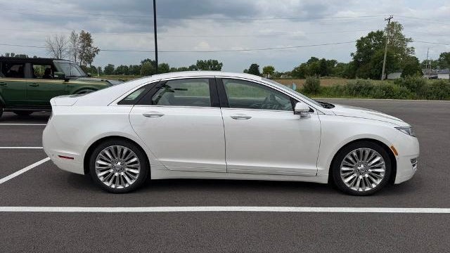 2014 Lincoln MKZ Base