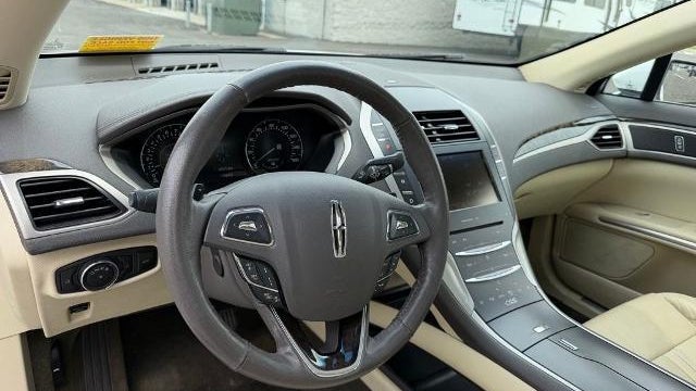 2014 Lincoln MKZ Base