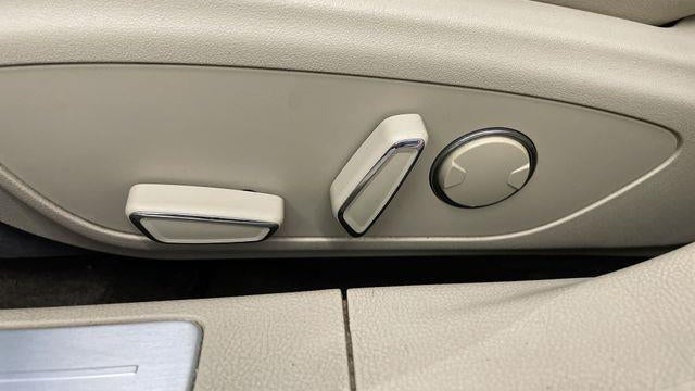 2014 Lincoln MKZ Base