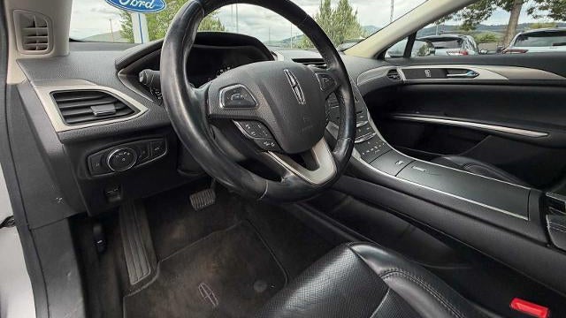 2016 Lincoln MKZ Base