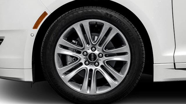 2016 Lincoln MKZ Base