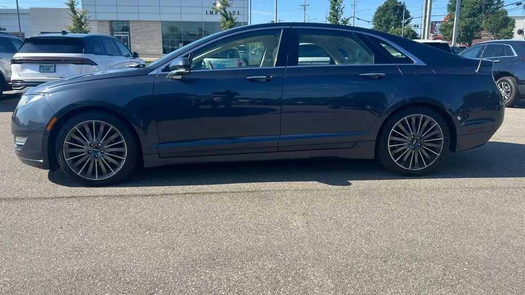 2013 Lincoln MKZ Base