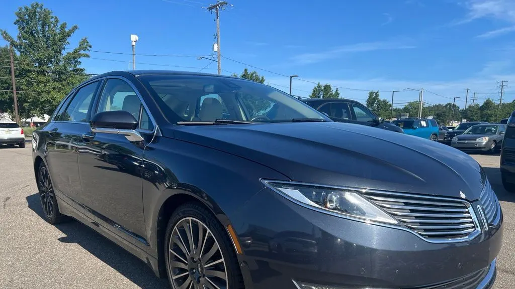 2013 Lincoln MKZ Base