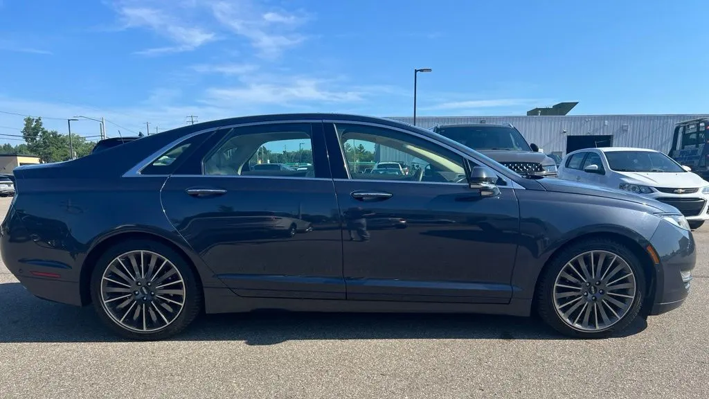 2013 Lincoln MKZ Base