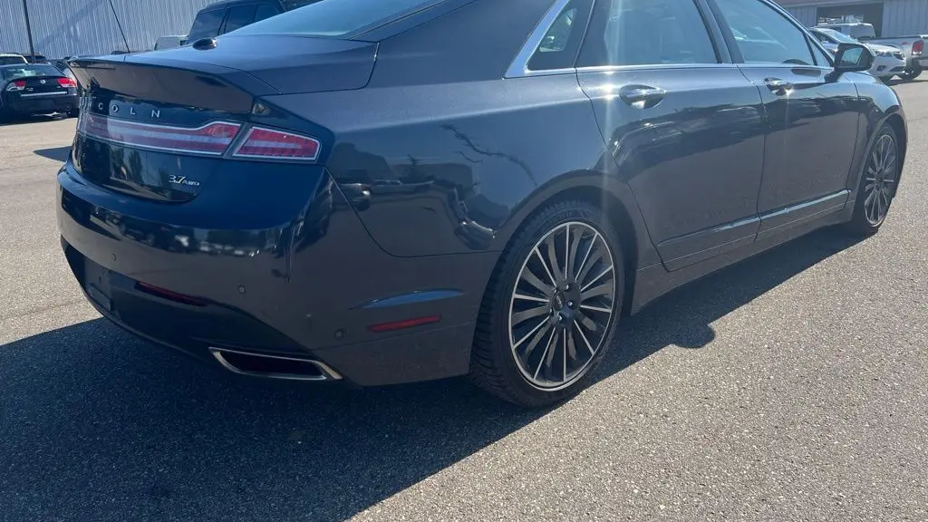 2013 Lincoln MKZ Base