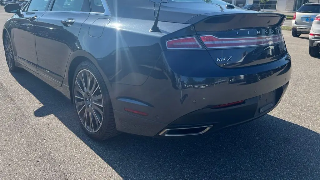 2013 Lincoln MKZ Base