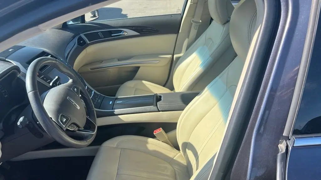 2013 Lincoln MKZ Base