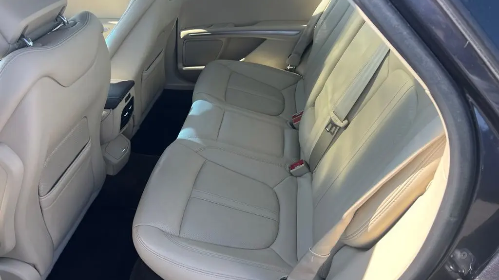 2013 Lincoln MKZ Base