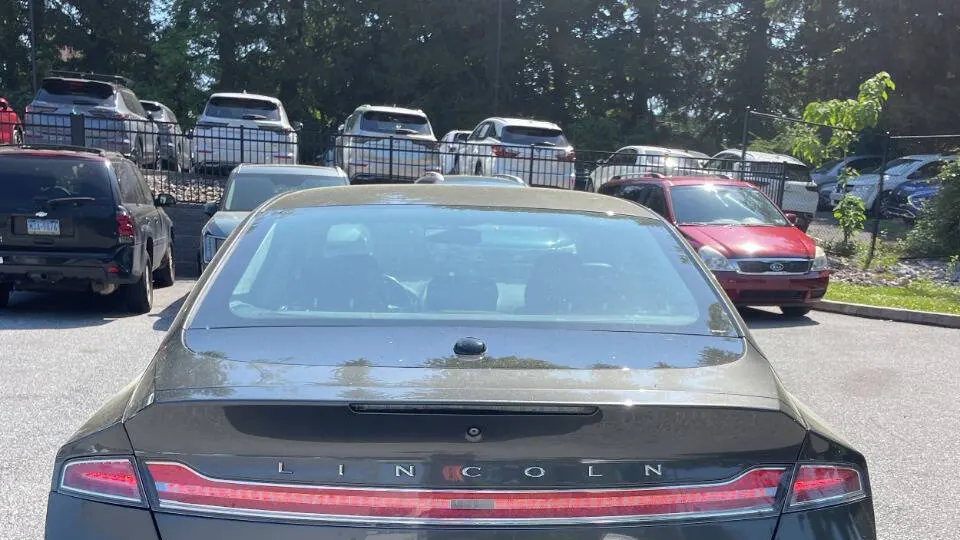 2015 Lincoln MKZ Hybrid Base