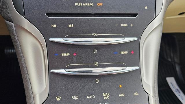 2014 Lincoln MKZ Hybrid Base